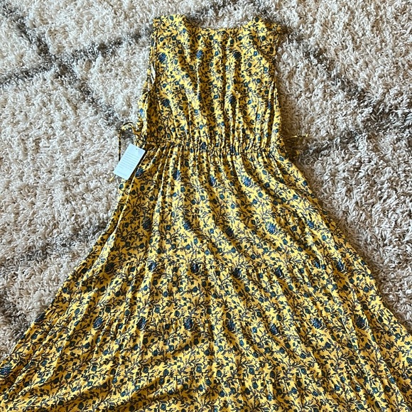 Max Studio Maxi Dress - Picture 4 of 6